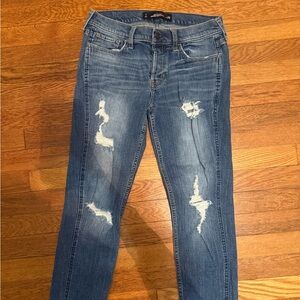 Hollister Women's Blue Distressed Skinny Jeans